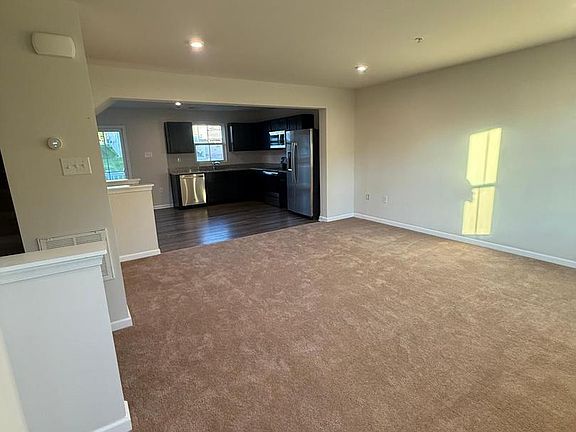 3rd image of 110 Van Fleet Cir