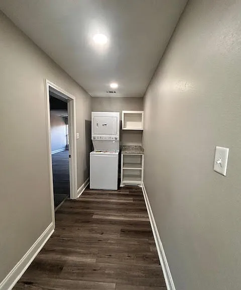 2712 Broadway St — Photo 6
