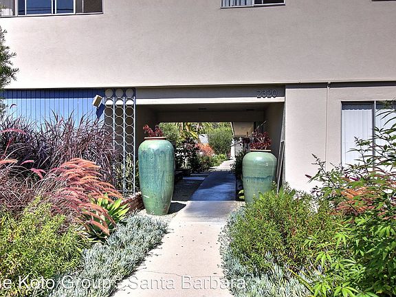 3rd image of 2320 De La Vina St APT 5