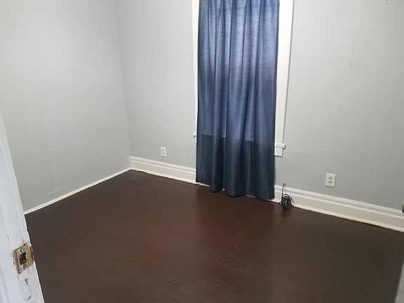 3rd image of 2842 N Campbell Ave #2