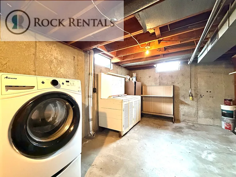 1614 N Pleasant St — Photo 11