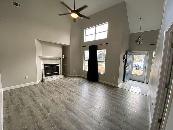 5th image of 1647 Bennetts End