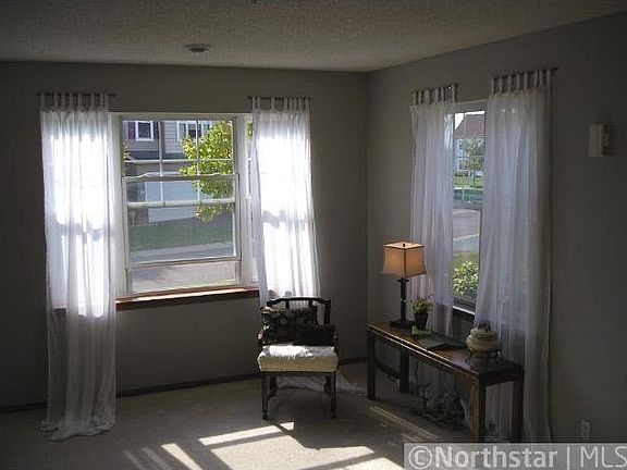5th image of 5040 Holly Lane N