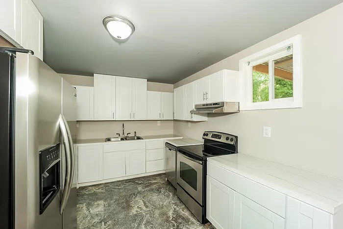 766 Cascade Dr — Photo 9