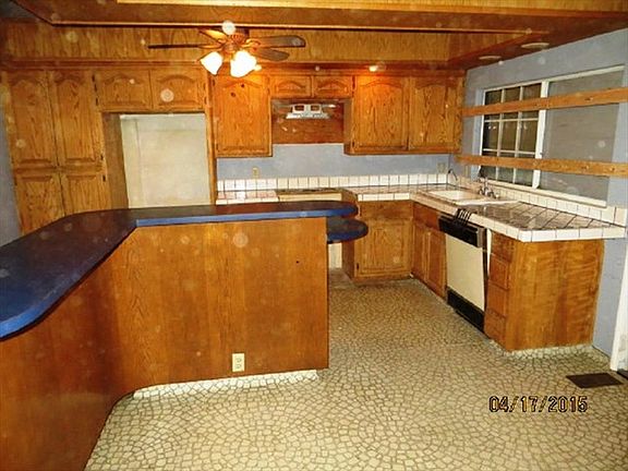 4th image of 228 Berkshire Ln