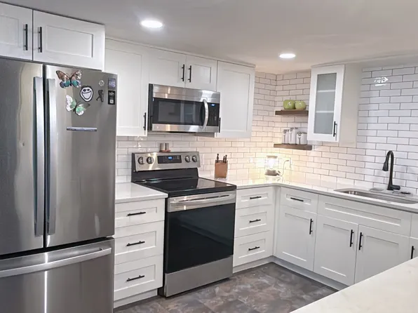 40 Old Runnells Bridge Rd, Hollis, NH 03049