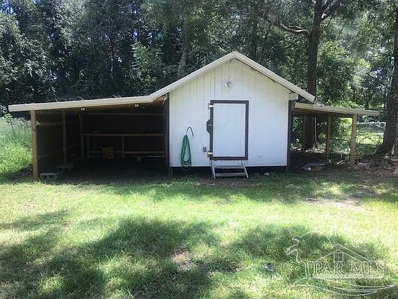 2nd image of 6979 Ferris Hill St