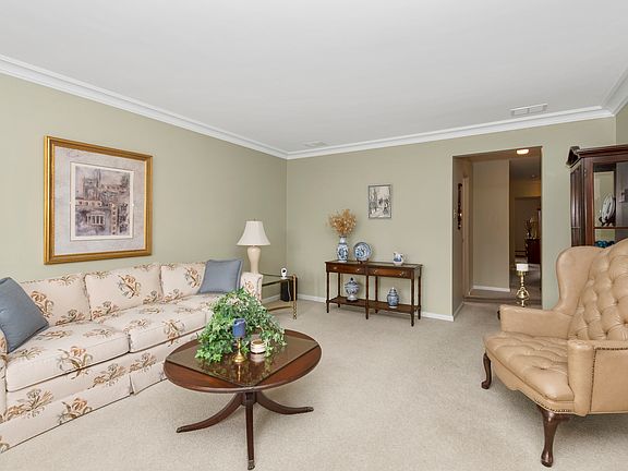4th image of 10119 Buell Ct