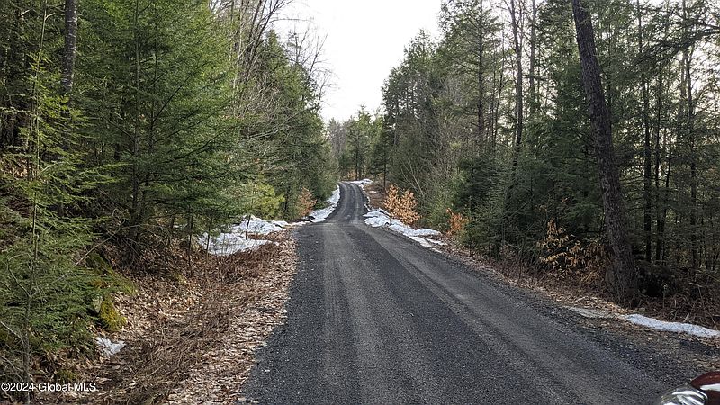 3rd image of 91 Northway Lane