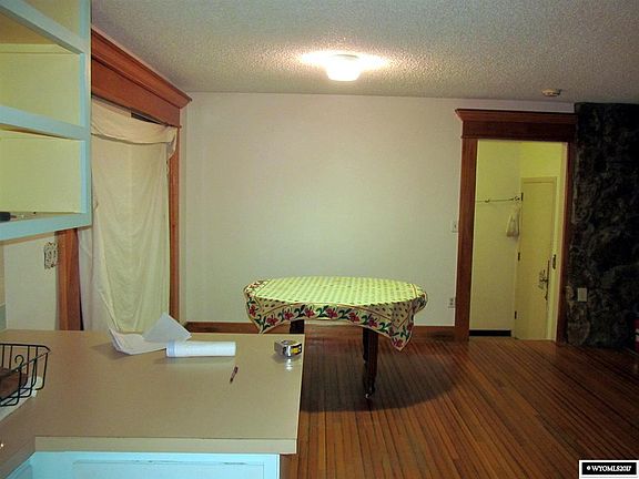 4th image of 106 Rainbow St
