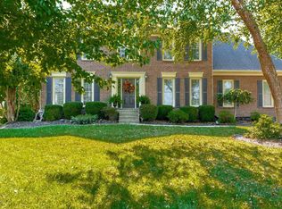 8718 Wyndridge Creek Way, Lyndon, KY 40242