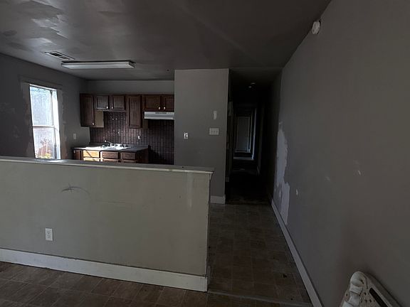 5th image of 324 Gannt St #A