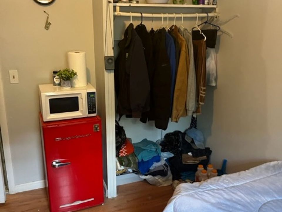 2nd image of 1256 North Ave #7