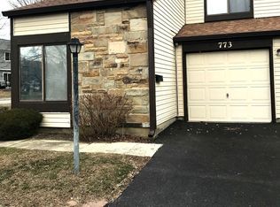 773 Colorado Ct, Carol Stream, IL