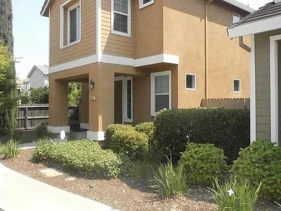 2nd image of 3617 El Dala Ln