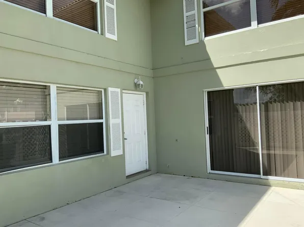 1919 Stratford Way, West Palm Beach, FL 33409