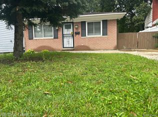 25872 Powers Ave, Dearborn Heights, MI 48125