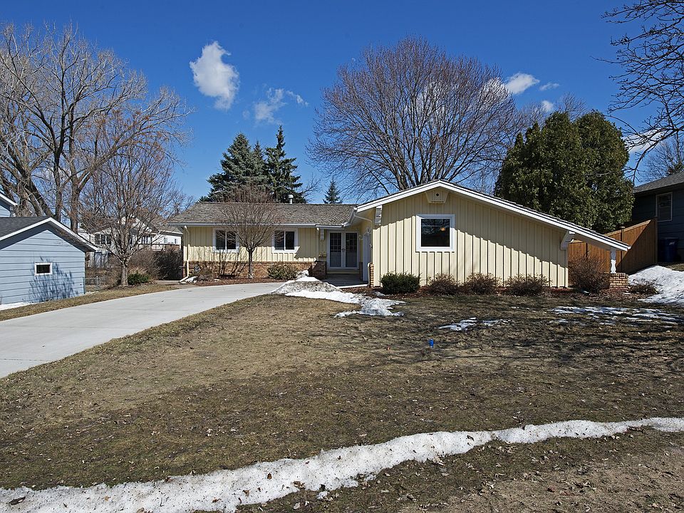 1st image of 3613 Belden Dr