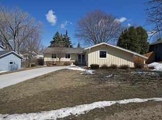 3613 Belden Dr, Saint Anthony, MN 55418