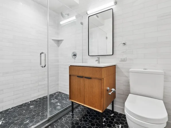 420 East 54th Street image 10 of 27