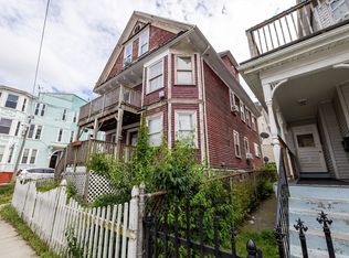 15 Quincefield St, Dorchester, MA 02125