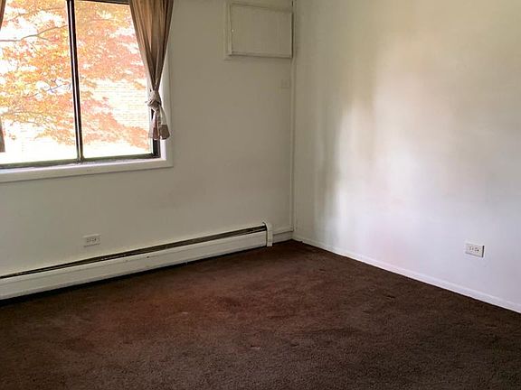 2nd image of 5650 Independence Ave APT 1E