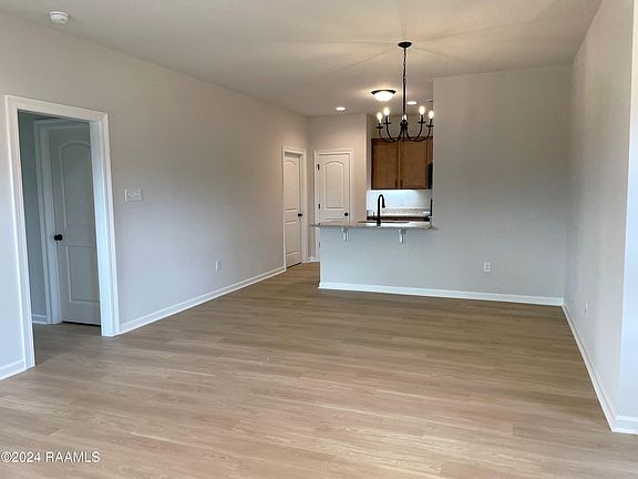 2nd image of 3418 Autumn Park Dr
