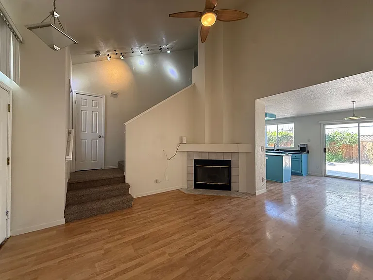 9558 Dominion Wood Ln — Photo 2