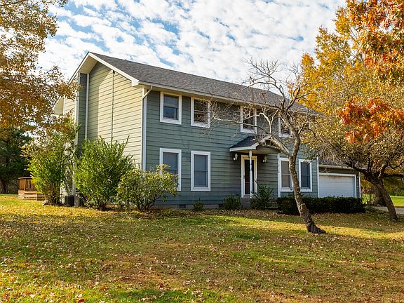 3rd image of 159 Cashen Dr