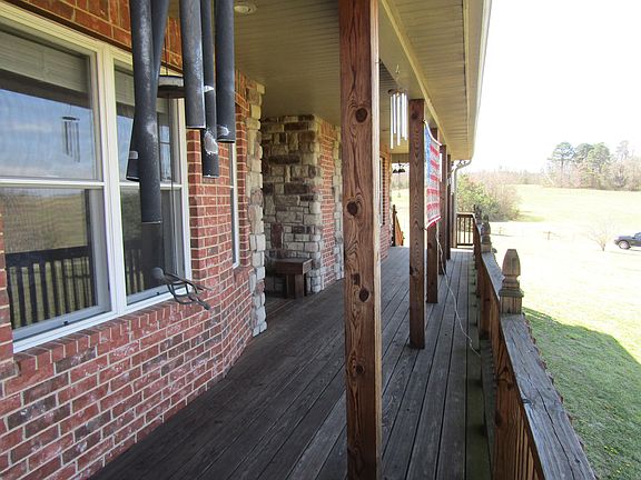4th image of 988 County Road 6160