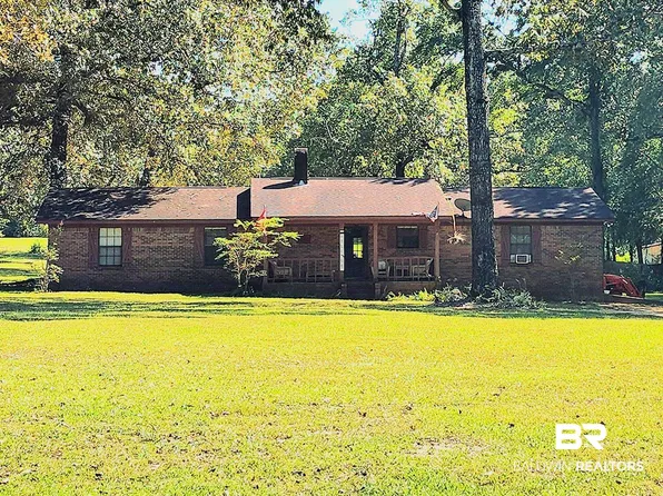 315 Bridlepath Ln, Flomaton, AL 36441