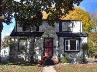 610 W Atlantic Ave, Waukegan, IL 60085