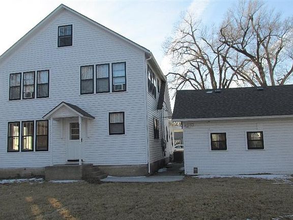 2nd image of 708 S Cedar St