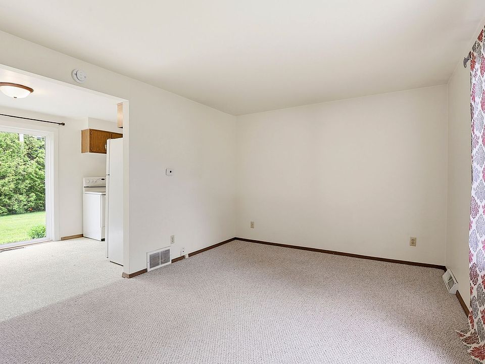 1st image of 3727 Parkway Blvd #F