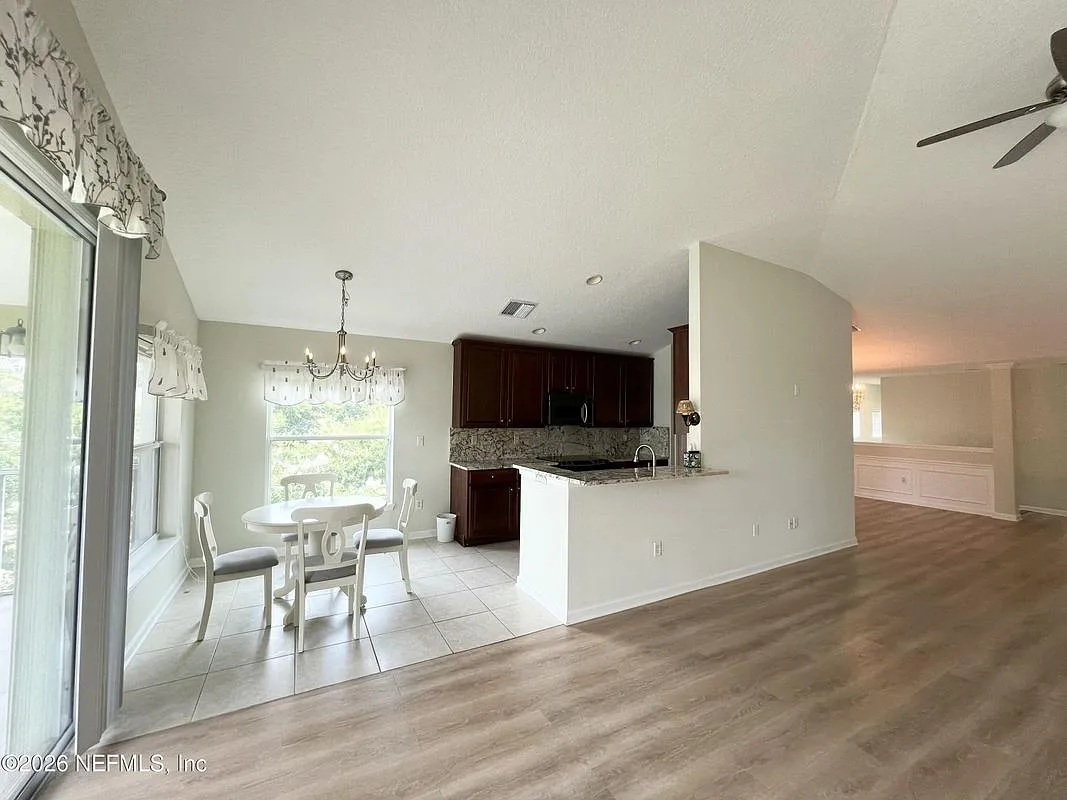 2 bed, 2.0 bath, 1797 sqft, $1,850 — Photo 3