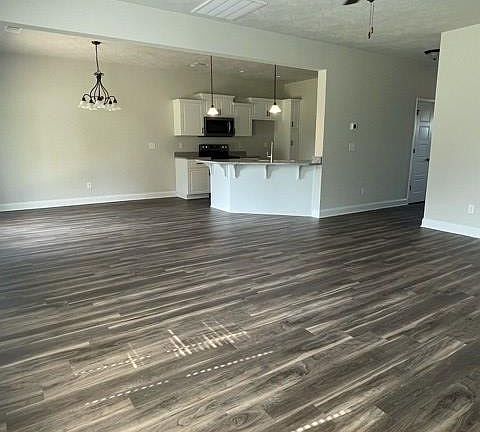 3rd image of 392 Fox Haven Drive