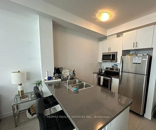 101 Shoreview Pl #612 — Photo 3