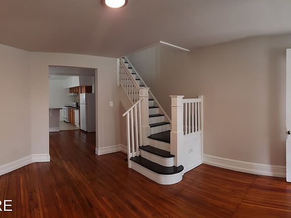 5th image of 5843 Montrose St