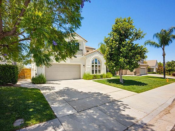 3rd image of 39237 Seraphina Rd