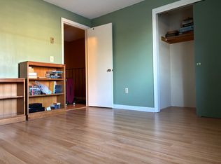 7 Daniel Plummer Rd APT A, Goffstown, NH 03045