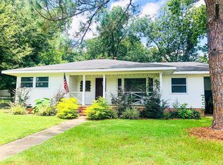 112 Hutchinson St, Enterprise, AL 36330