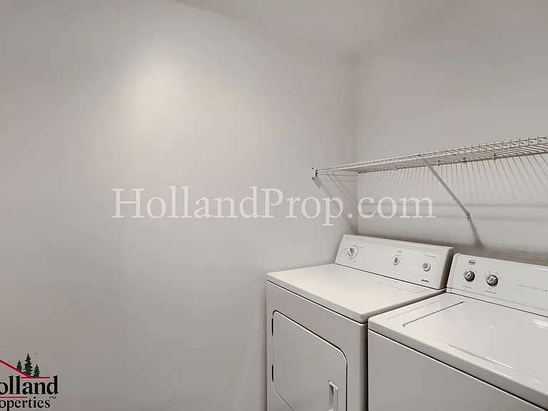 17229 SE Julie Pl — Photo 15