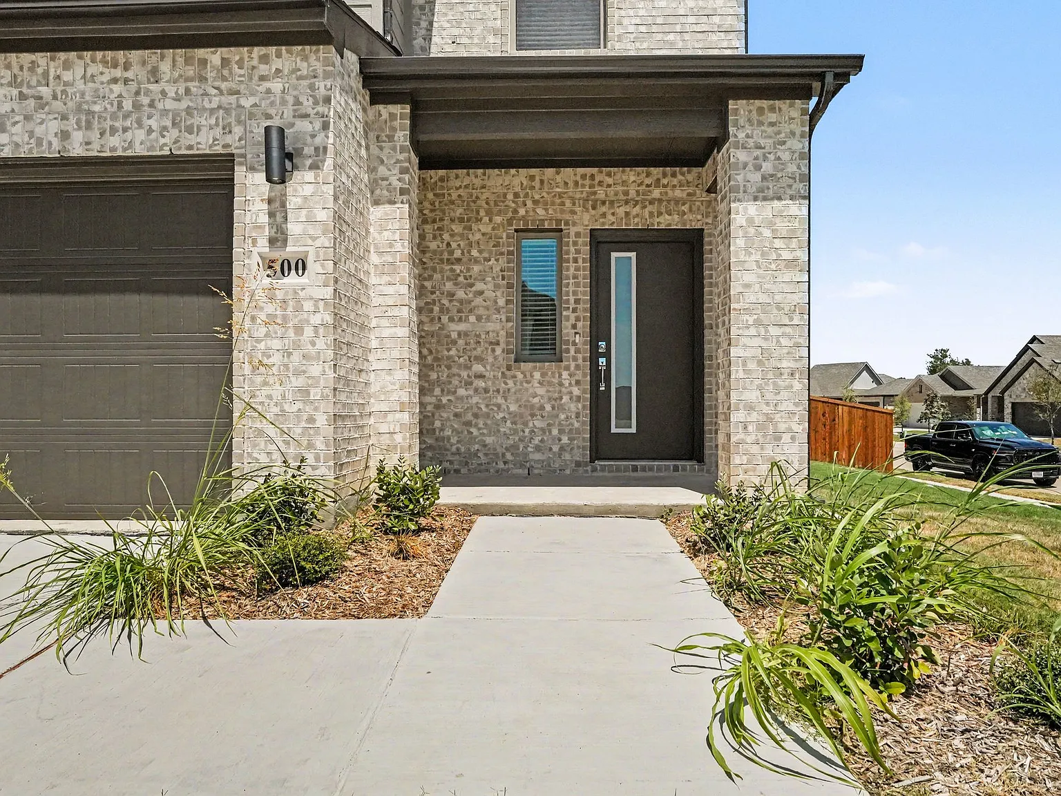 4 bed, 2068 sqft, $2,590 — Photo 3