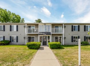1752 Raleigh Ave APT 21, Lapeer, MI 48446