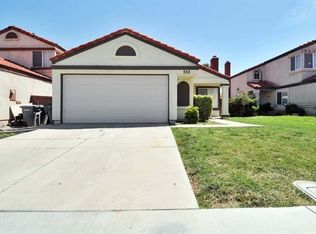 555 Cherry Vista Dr, Perris, CA 92571