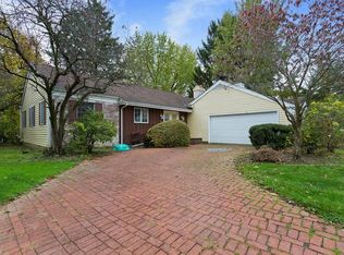 732 Dahlia Cir, Barberton, OH