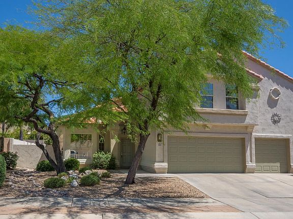 2nd image of 960 W Graythorn Pl