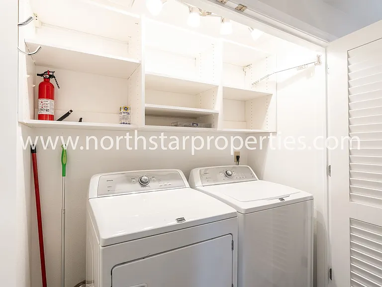 3540 SW Falcon St — Photo 23