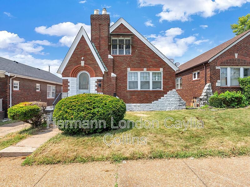 1st image of 5951 Park Ln