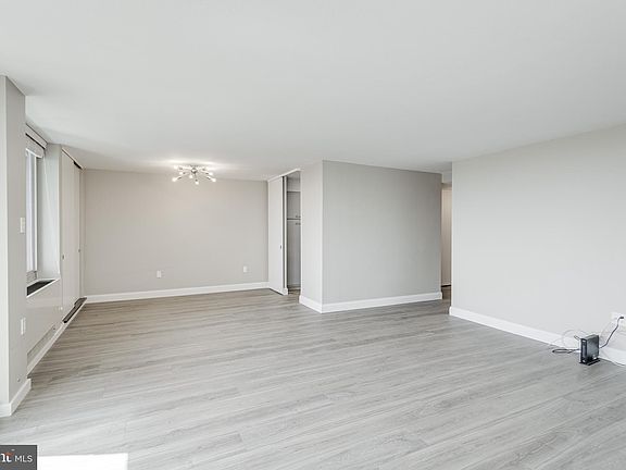 2nd image of 604 S Washington Sq APT 2403